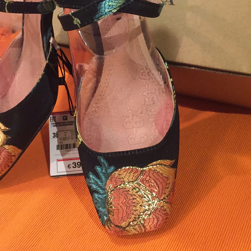 Zara strappy shoes🌹 - Picture 3 of 8